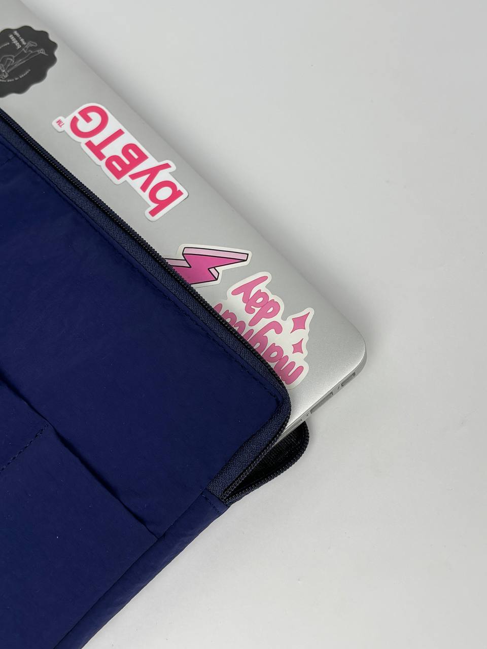 Mallow Laptop Sleeve (Nylon)