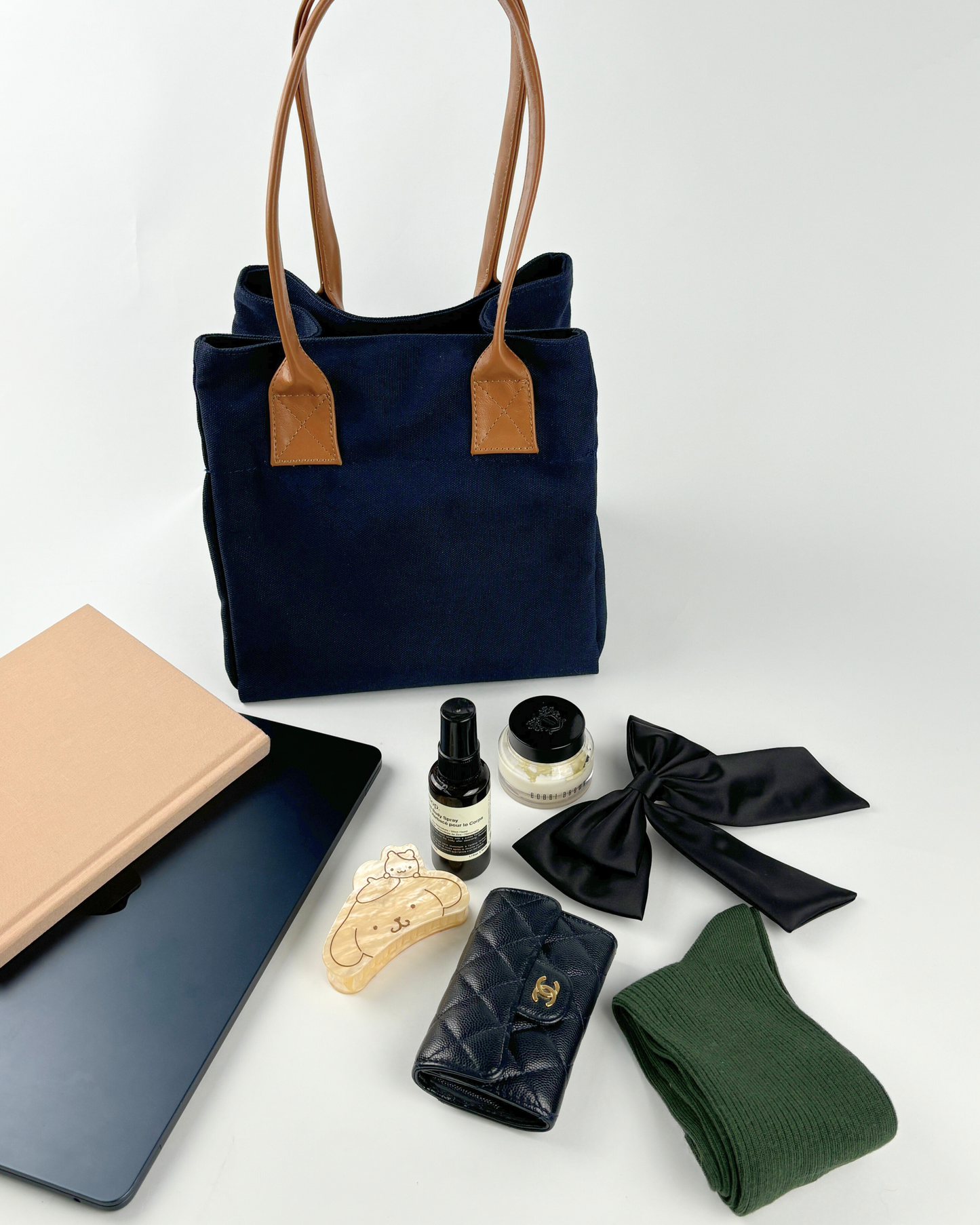 Onigiri Medium: Genuine Leather