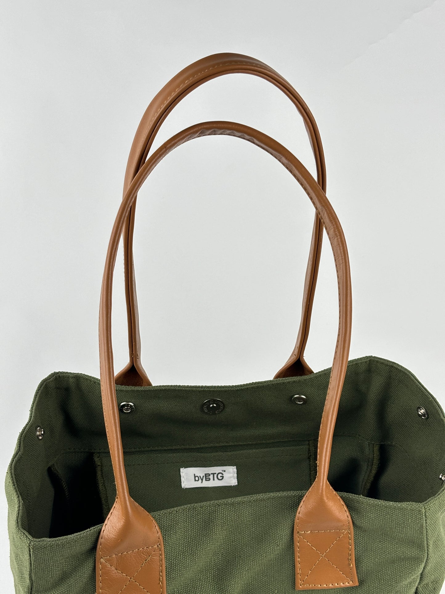 Onigiri Medium: Genuine Leather