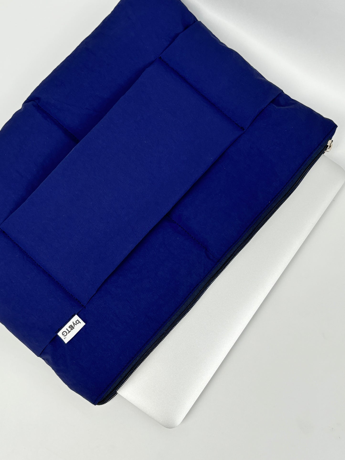 Mallow Laptop Sleeve (Nylon)